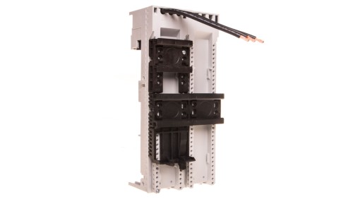 Adapter na szyny szerokości 90mm 32A rozstaw 60mm 3 szyny BBA0R-32 101454
