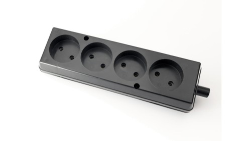 Gniazdo przenośne czterokrotne 16A 2P 250V czarne GN-460