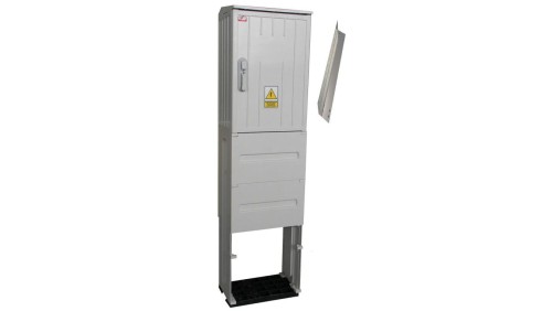 Obudowa termoutwardzalna na fundamencie z kątownikami OZ40x60+F